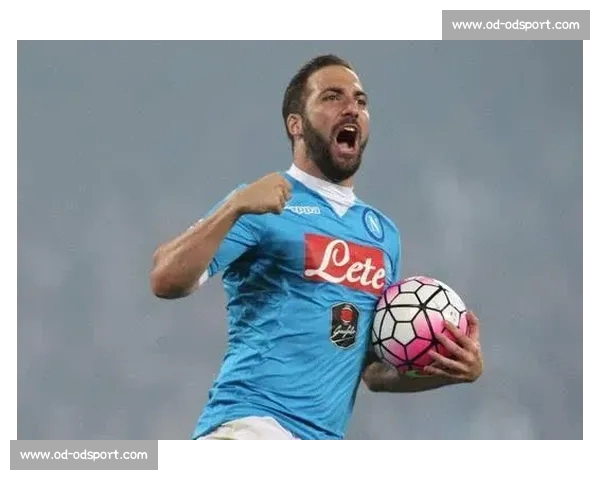 巴西新星里贝罗首秀征服欧洲 阿森纳那不勒斯竞逐